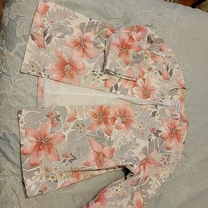 Women's Blazer size 16. Alfred Dunner gray and pink